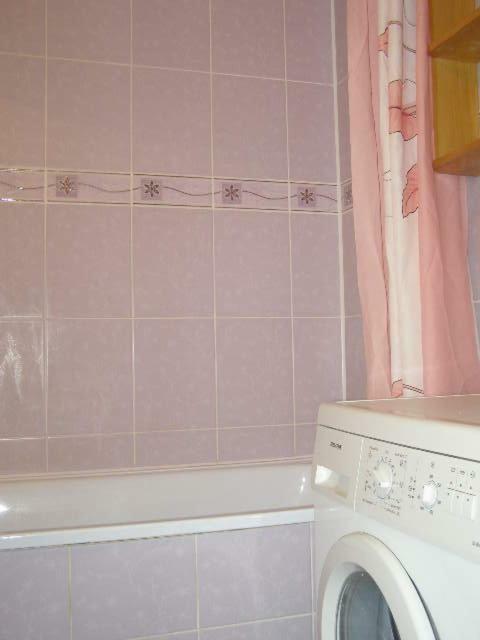 Comfortable Apartments In Centre With 3 Bedrooms Рівне Екстер'єр фото